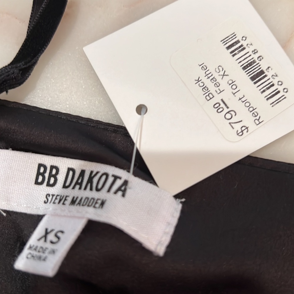 BB Dakota black feather Report Top xs - Picture 3 of 4